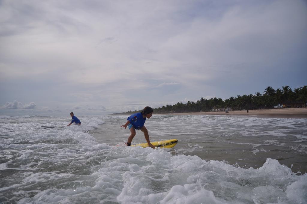 Hotel Kame Surf Camp Assinie Exterior foto